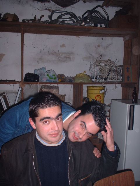 2001 — Fundação do Grupo
